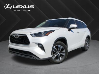 Used 2023 Toyota Highlander XLE