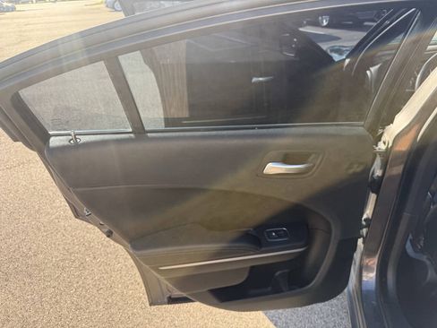 Used 2019 Dodge Charger SXT w/ Leather Interior Group RWD image 21