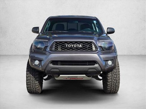 Used 2015 Toyota Tacoma 4x4 Double Cab image 2