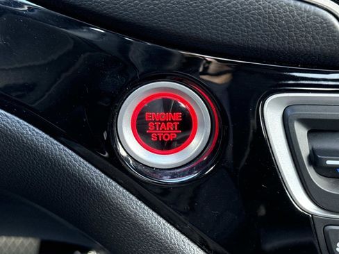 Used 2024 Honda Passport Black Edition image 14