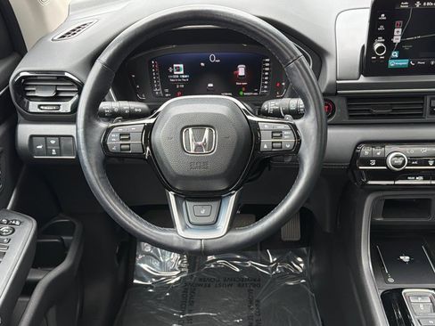 Used 2023 Honda Pilot Elite image 16