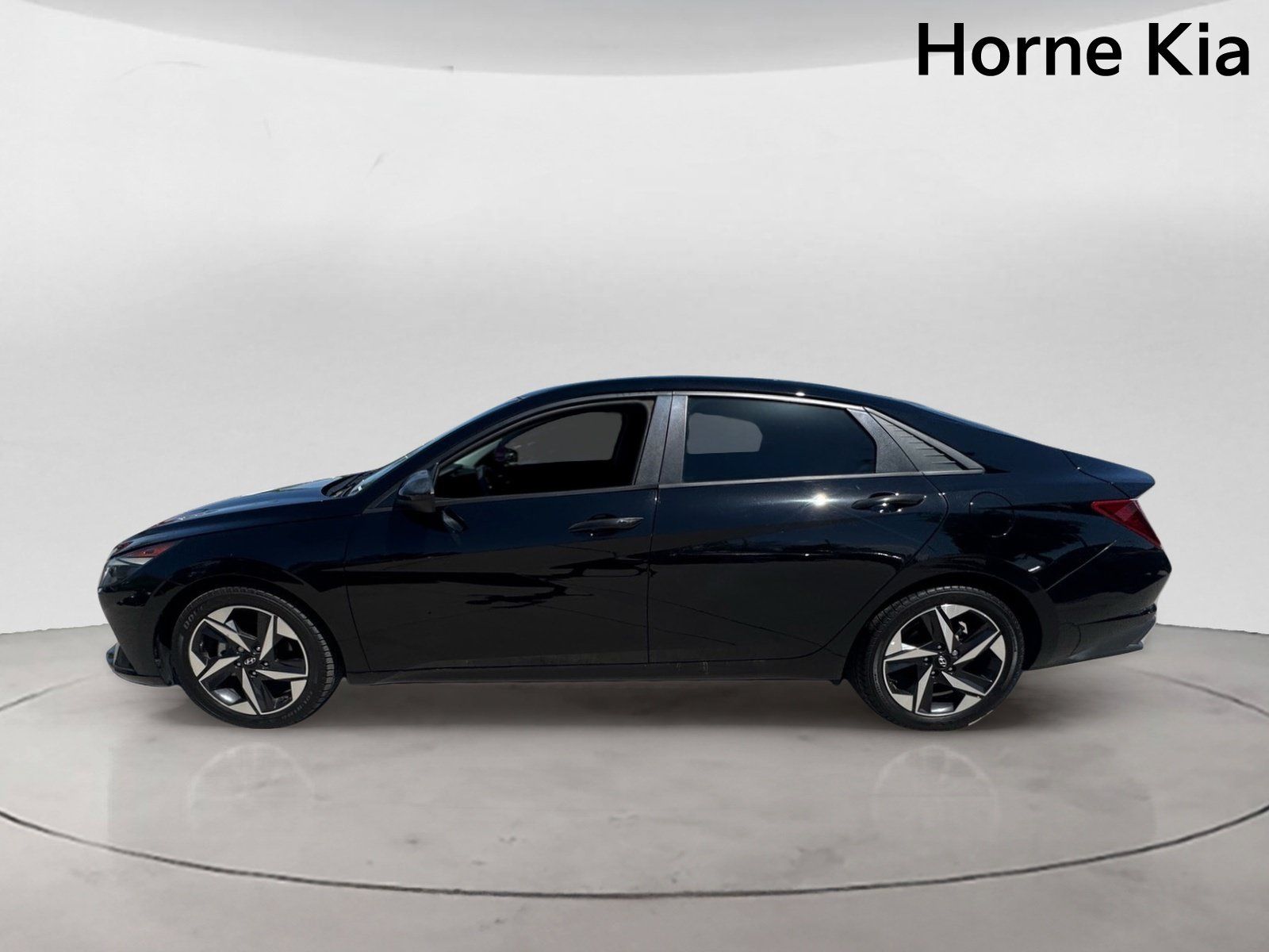 Used 2023 Hyundai Elantra SEL w/ Convenience Package FWD image 6
