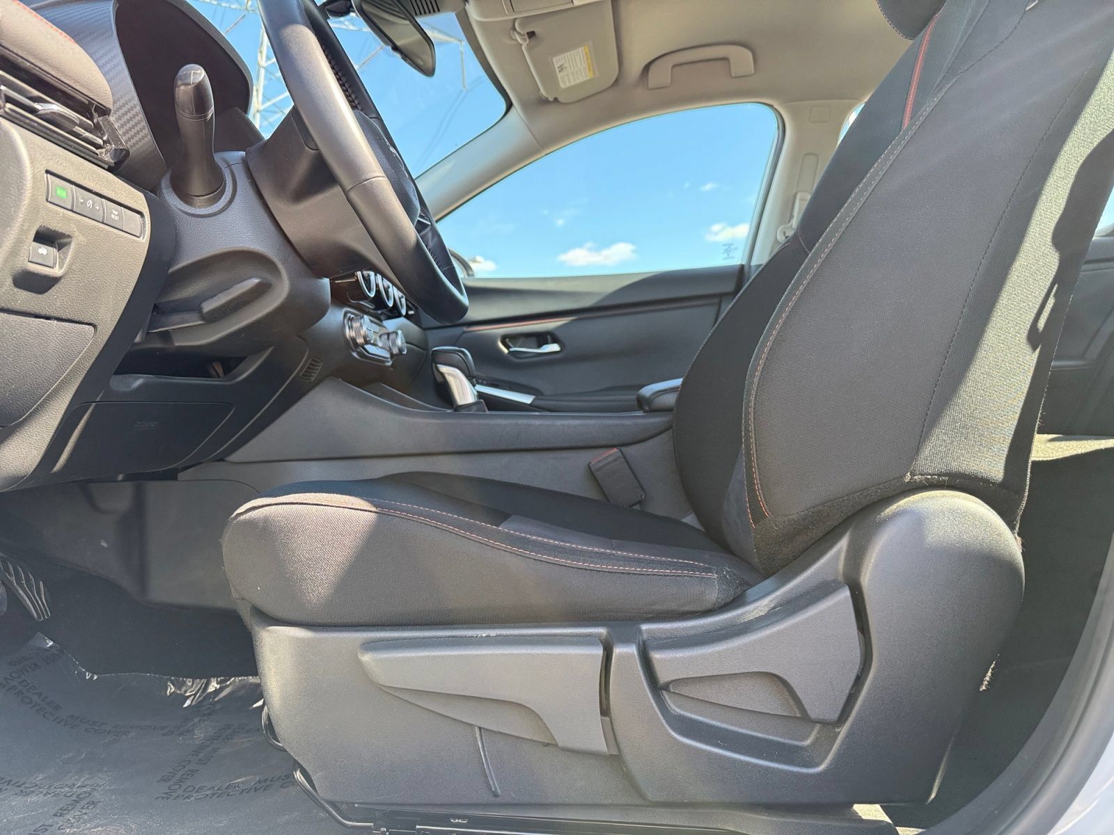 Used 2025 Nissan Sentra SR FWD image 22