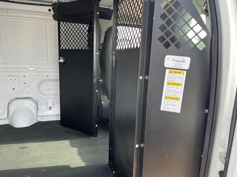 Used 2014 Ford E-250 and Econoline 250 E-250 Commercial image 8