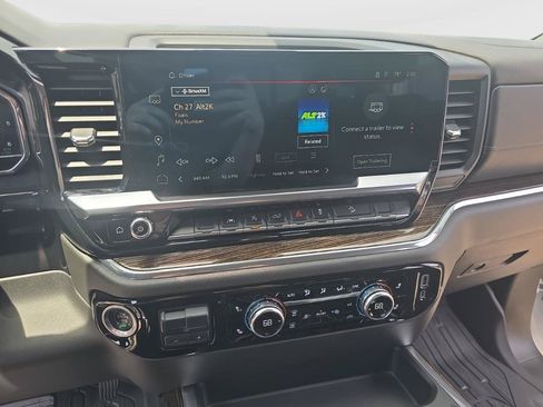 Used 2023 GMC Sierra 1500 Elevation w/ Preferred Package AWD/4WD image 23