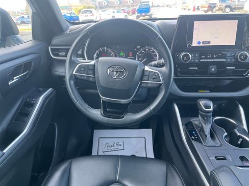Certified 2023 Toyota Highlander XSE image 18