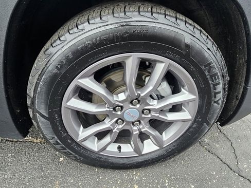 Certified 2022 GMC Terrain SLT w/ LPO, Floor Liner Package image 28