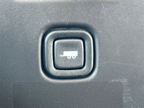 Used 2024 GMC Savana 2500 w/ Driver Convenience Package image 20