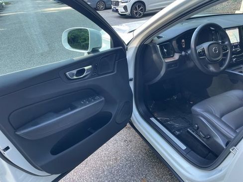 Certified 2023 Volvo XC60 B5 Plus w/ Climate Package AWD/4WD image 11