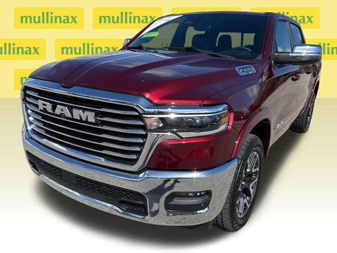 Used 2025 RAM 1500 Laramie image 10