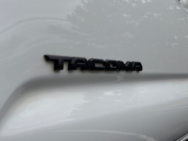 Certified 2019 Toyota Tacoma SR5 AWD/4WD image 24