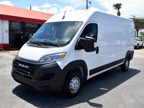 Used 2023 RAM ProMaster 2500 image 3