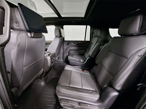 New 2026 GMC Yukon XL Denali w/ Denali Reserve Package AWD/4WD image 19