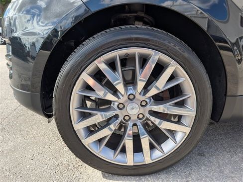 Used 2017 Land Rover Range Rover Sport SE image 15