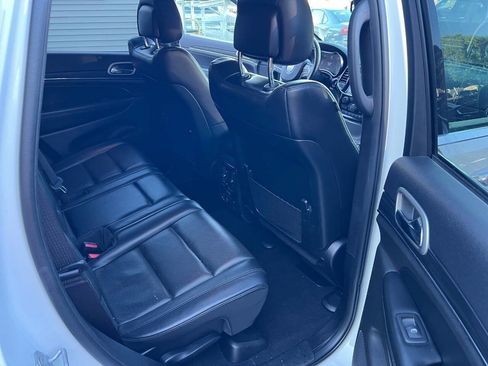Used 2019 Jeep Grand Cherokee Limited w/ Luxury Group II AWD/4WD image 21