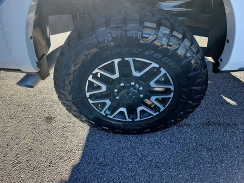 Used 2025 RAM 2500 Limited image 7