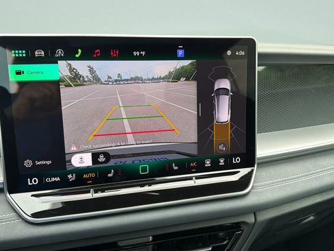 New 2026 Volkswagen Tiguan SE R-Line FWD image 28