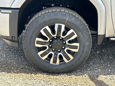 New 2026 GMC Sierra 3500 Denali Ultimate AWD/4WD image 33