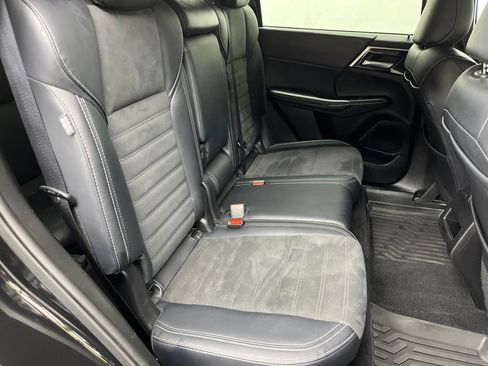 Used 2024 Mitsubishi Outlander SE FWD image 22
