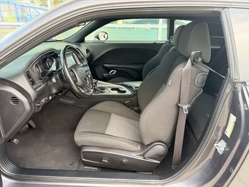Used 2022 Dodge Challenger GT RWD image 12