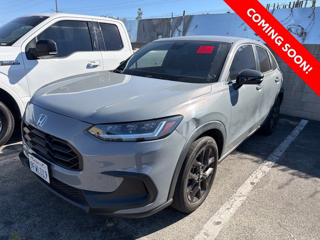 Used 2023 Honda HR-V Sport image 3