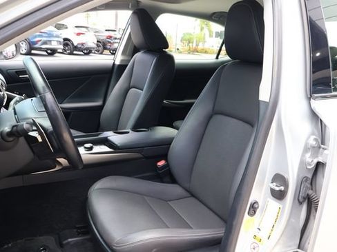 Used 2016 Lexus IS 200t RWD image 15