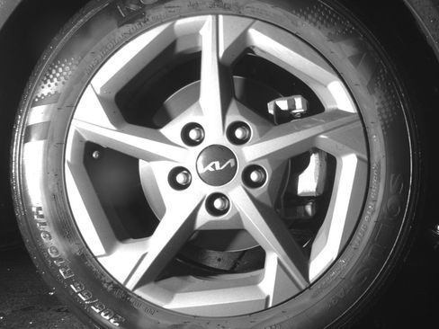 Used 2025 Kia K4 FWD image 13