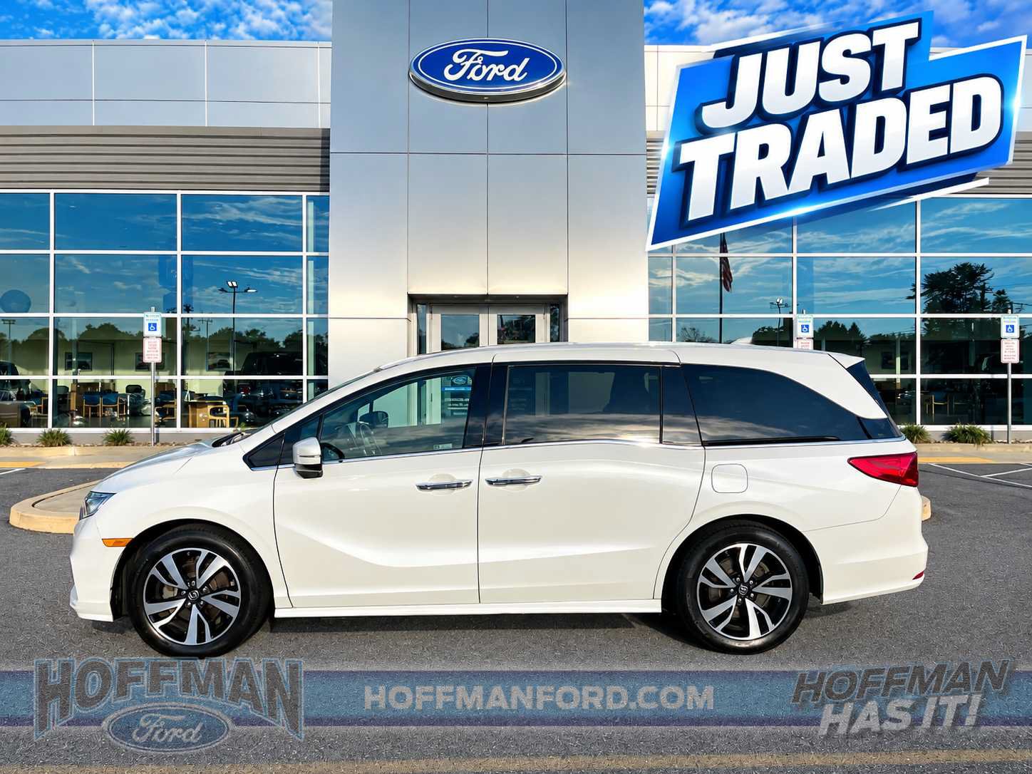 Used 2019 Honda Odyssey Elite image 1
