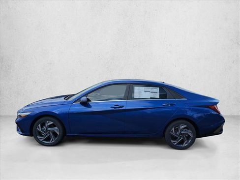 New 2026 Hyundai Elantra Limited image 5