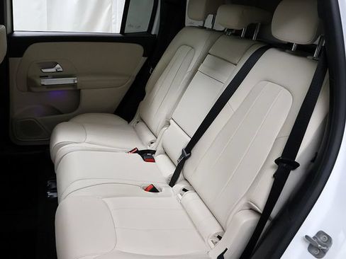 Certified 2023 Mercedes-Benz GLB 250 4MATIC image 12