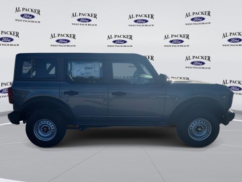 New 2025 Ford Bronco image 6