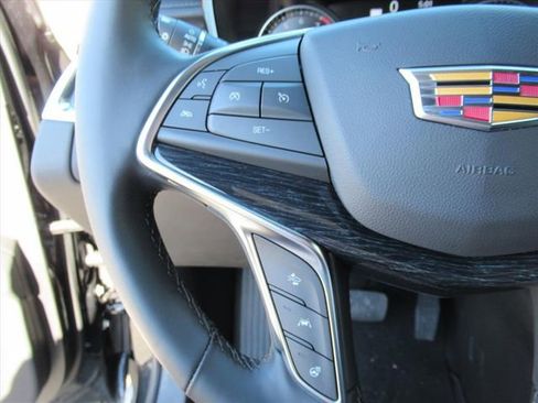 Certified 2025 Cadillac XT5 Premium Luxury image 23