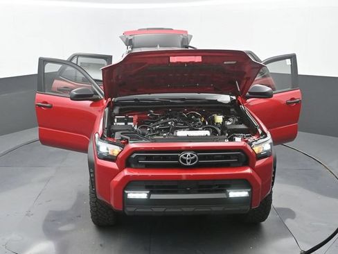 New 2026 Toyota 4Runner SR5 AWD/4WD image 32