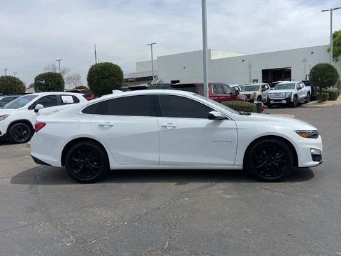 Used 2023 Chevrolet Malibu LT FWD image 2