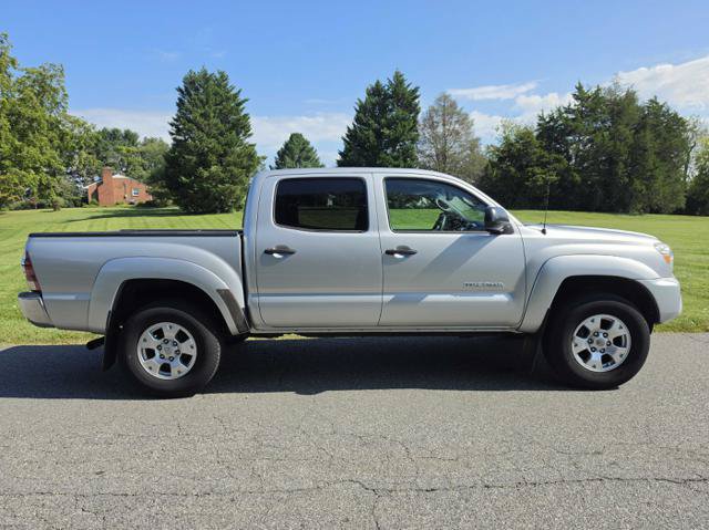 Used 2012 Toyota Tacoma PreRunner w/ SR5 Pkg RWD image 5