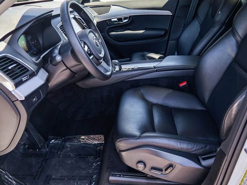 Used 2023 Volvo XC90 B5 Core image 20