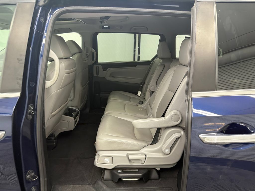 Used 2023 Honda Odyssey Touring image 23