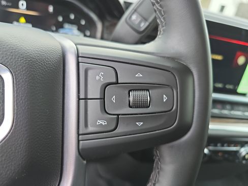 Used 2024 GMC Sierra 1500 Elevation image 17