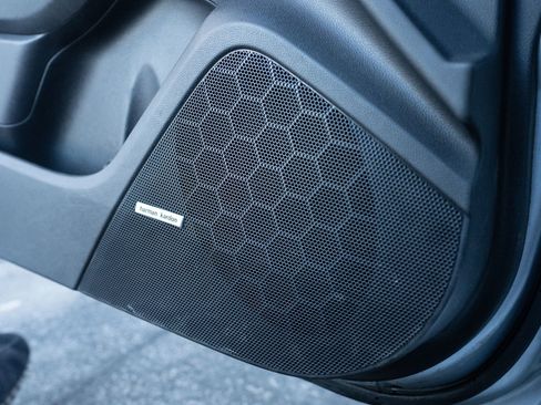 Used 2017 Subaru Impreza 2.0i Limited image 31