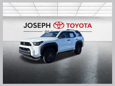 Certified 2025 Toyota 4Runner SR5 AWD/4WD image 1