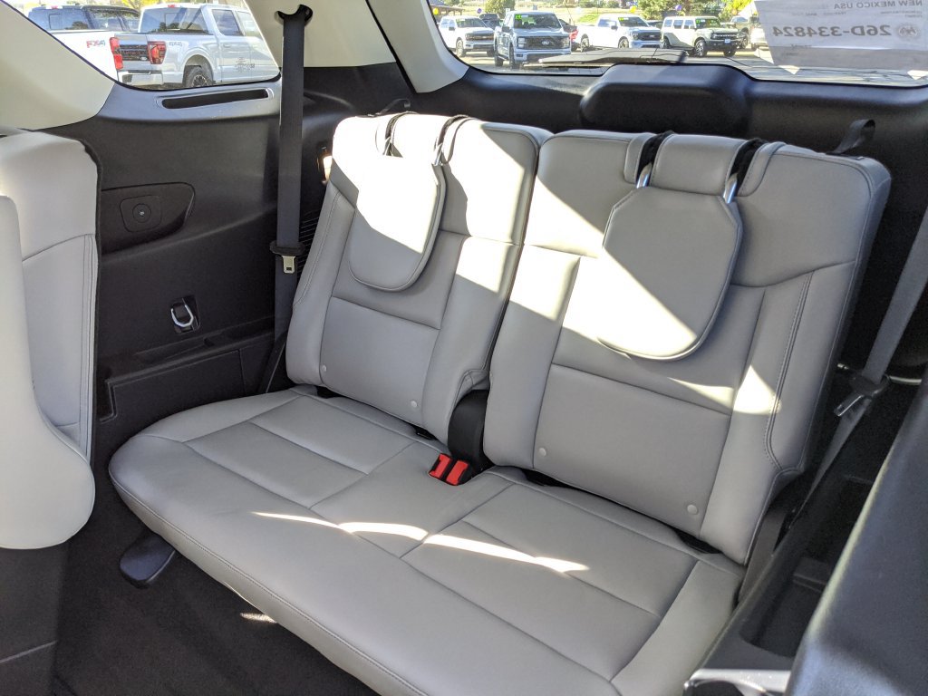 Certified 2026 Ford Explorer Active w/ Active Comfort Package RWD image 17