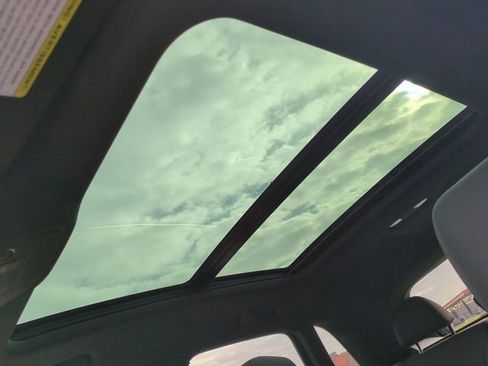 Used 2021 Audi Q3 2.0T Premium image 20