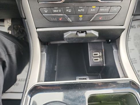 Used 2019 Ford Edge SEL w/ Equipment Group 201A AWD/4WD image 27