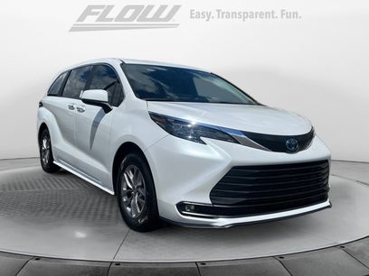 Used 2025 Toyota Sienna XLE