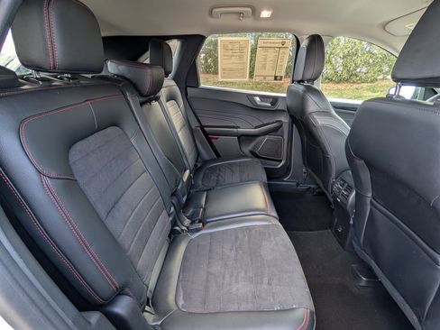 Used 2022 Ford Escape SEL w/ SEL Stealth AWD Package image 28