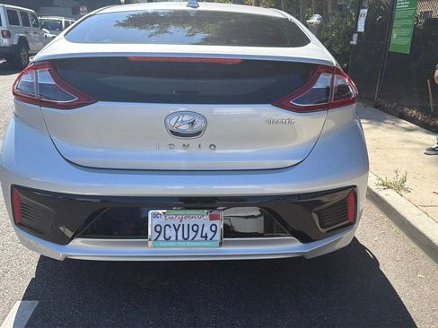 Used 2019 Hyundai Ioniq Limited FWD image 4