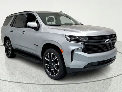 Used 2024 Chevrolet Tahoe RST w/ Luxury Package AWD/4WD image 7
