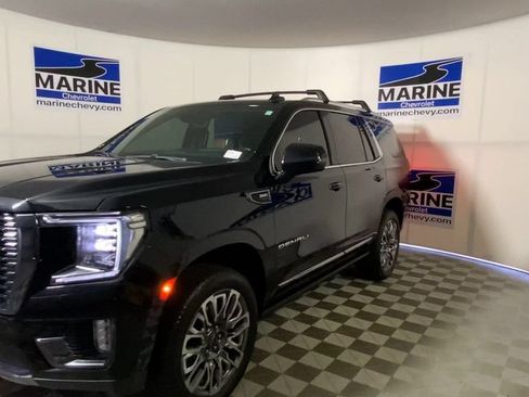 Used 2024 GMC Yukon Denali Ultimate AWD/4WD image 6