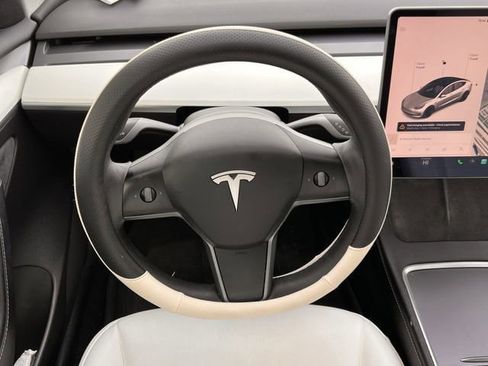 Used 2022 Tesla Model 3 Long Range image 11