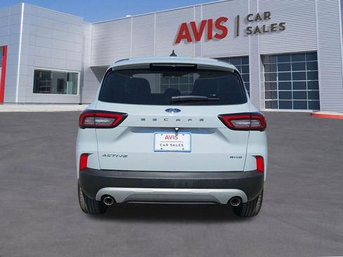 Used 2025 Ford Escape Active AWD/4WD image 5